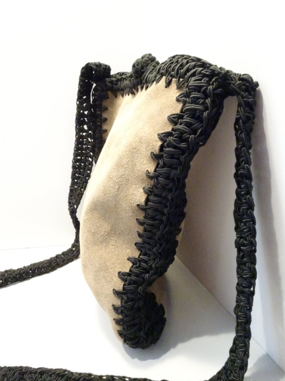 Y2K Carrie Forbes Black Crochet Tan Suede Woven Crossbody Bag Italian Luxury - Picture 3 of 6